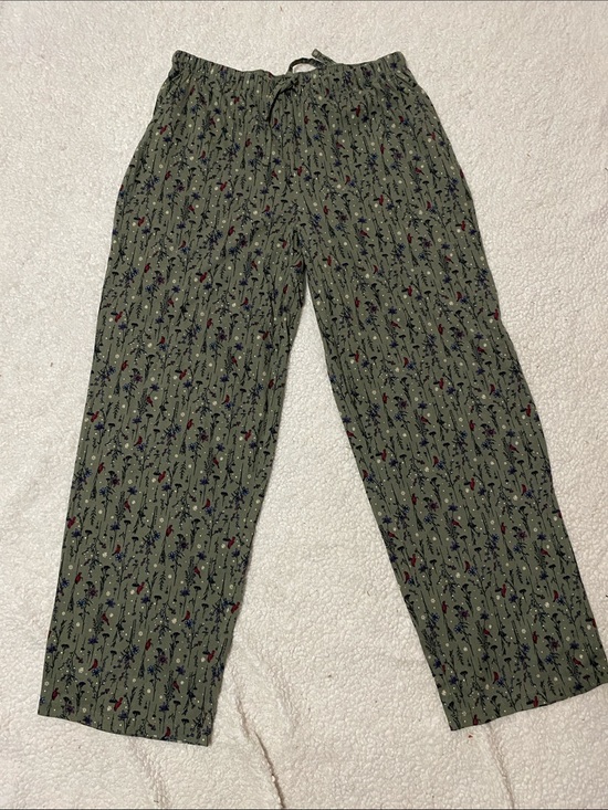 Life Is Good Other - Life is good Womens size medium pajama lounge pants cardinals and flowers NWOT